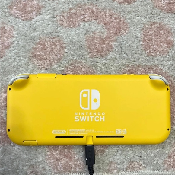 Nintendo switch Lite - Picture 4 of 5